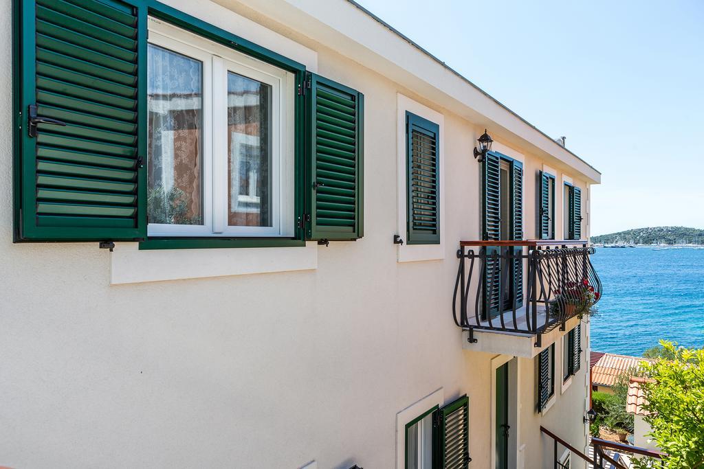 Apartments Oleandar Rogoznica  Quarto foto